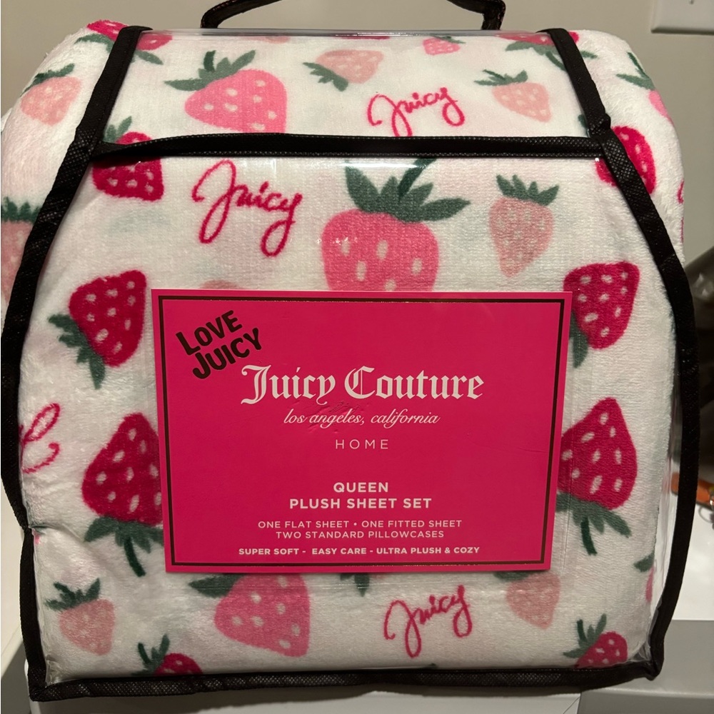 Juicy Couture Strawberry Plush Sheet Set Queen